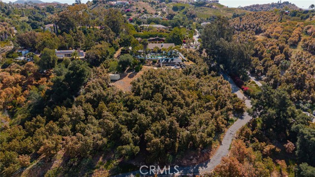 2465 Via Oeste Drive, Fallbrook CA: https://media.crmls.org/medias/fd217c9b-649f-470b-bd91-827aa9e52636.jpg