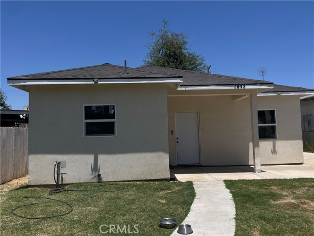 Detail Gallery Image 2 of 12 For 1012 Feliz, Bakersfield,  CA 93307 - 3 Beds | 2 Baths