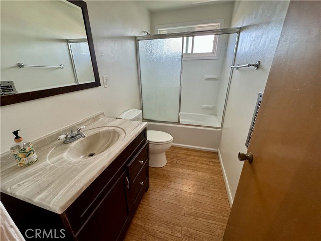 Detail Gallery Image 9 of 9 For 277 E 16th Pl #7,  Costa Mesa,  CA 92627 - 3 Beds | 2 Baths