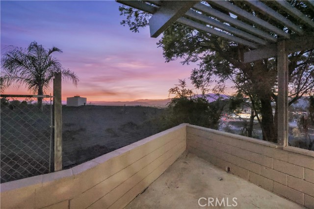 20289 Westpoint Drive, Riverside CA: https://media.crmls.org/medias/fd232c10-fd85-4375-a5f7-55929b5bb981.jpg