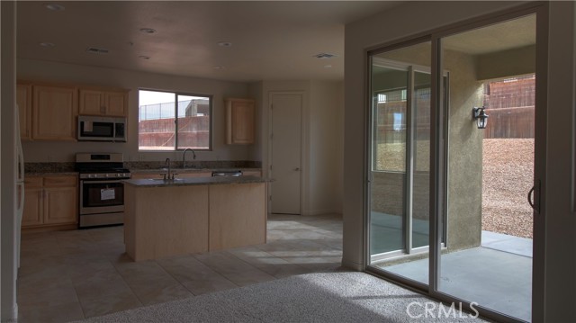 Detail Gallery Image 7 of 30 For 56925 Hidden Gold Ct, Yucca Valley,  CA 92284 - 4 Beds | 2/1 Baths