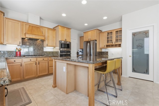 Detail Gallery Image 19 of 73 For 43916 Barletta St, Temecula,  CA 92592 - 5 Beds | 3 Baths