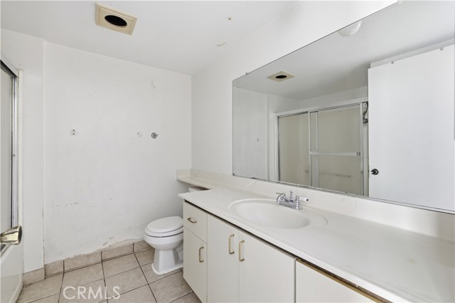 1700 E Avenue Q14, Palmdale CA: https://media.crmls.org/medias/fd23d00d-25f0-4cbd-a227-0fab4dbc55e6.jpg