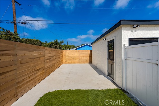 2510 Termino Avenue, Long Beach CA: https://media.crmls.org/medias/fd24160d-cd0e-47ad-b19e-7d53358f641e.jpg