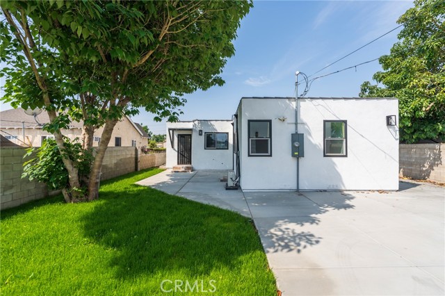 11431 Lee Lane, El Monte CA: https://media.crmls.org/medias/fd24c02f-225e-4d1a-8ded-667fa87e66ed.jpg