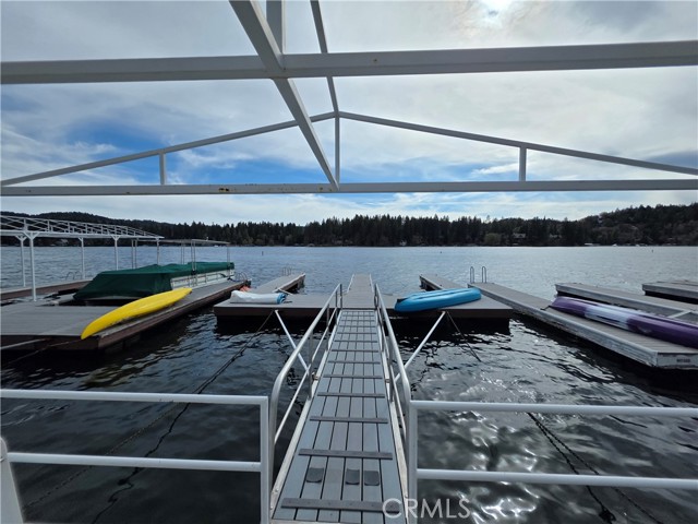 Detail Gallery Image 8 of 27 For 412 N 412 #a, Lake Arrowhead,  CA 92354 - 0 Beds | 0 Baths