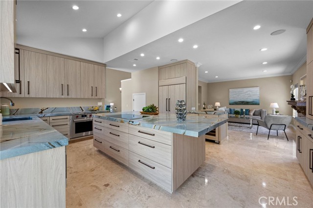 5 Vistamar Drive, Laguna Niguel CA: https://media.crmls.org/medias/fd24d4d9-3005-4661-a334-543febc7a4af.jpg