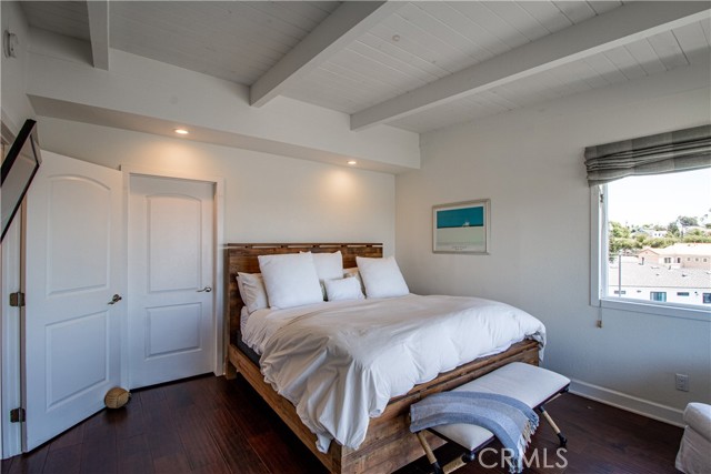 807 El Redondo Avenue, Redondo Beach CA: https://media.crmls.org/medias/fd24faf2-6c6a-4254-8771-142cd8839aa1.jpg