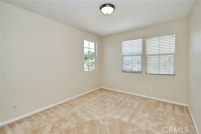 Detail Gallery Image 31 of 37 For 15140 Willow Wood Ln, Fontana,  CA 92336 - 5 Beds | 4/1 Baths