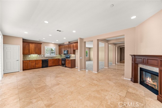 Image 13 of 45 For 1909 Crystal Cove Court