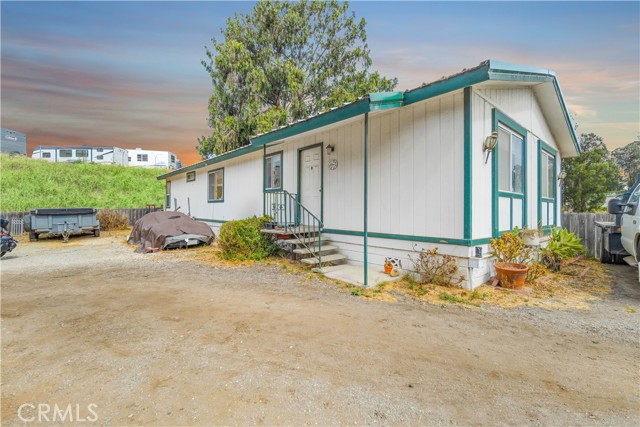 748 Garrett Lane, Arroyo Grande CA: https://media.crmls.org/medias/fd2607c8-cce2-4b0a-a2ec-d1fe5fdc322e.jpg