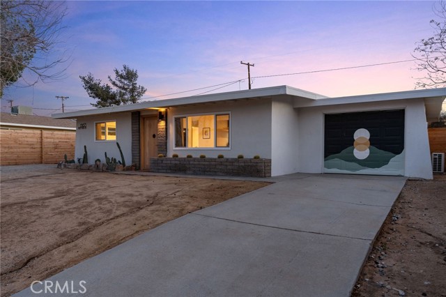 Detail Gallery Image 1 of 46 For 61673 Palm Vista Dr, Joshua Tree,  CA 92252 - 2 Beds | 1 Baths