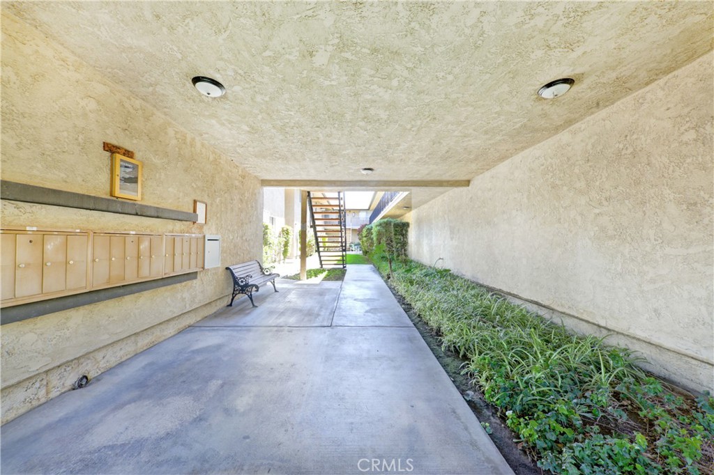 MLS #DW26005582 image #1