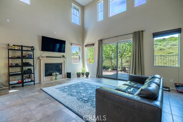 Detail Gallery Image 13 of 34 For 28645 Farrier Dr, Valencia,  CA 91354 - 4 Beds | 3/1 Baths