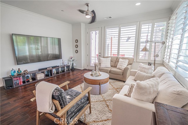 Detail Gallery Image 6 of 56 For 28267 N via Sonata Dr, Valencia,  CA 91354 - 3 Beds | 3 Baths