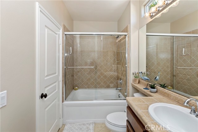 Detail Gallery Image 8 of 71 For 24098 Boulder Oaks Dr, Corona,  CA 92883 - 2 Beds | 2 Baths