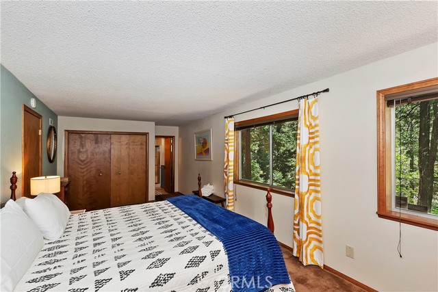 Detail Gallery Image 31 of 44 For 744 Bergschrund Dr, Crestline,  CA 92325 - 3 Beds | 2/1 Baths