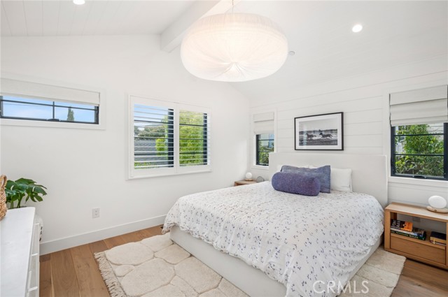Detail Gallery Image 8 of 18 For 323 Magnolia Dr, Laguna Beach,  CA 92651 - 4 Beds | 3 Baths