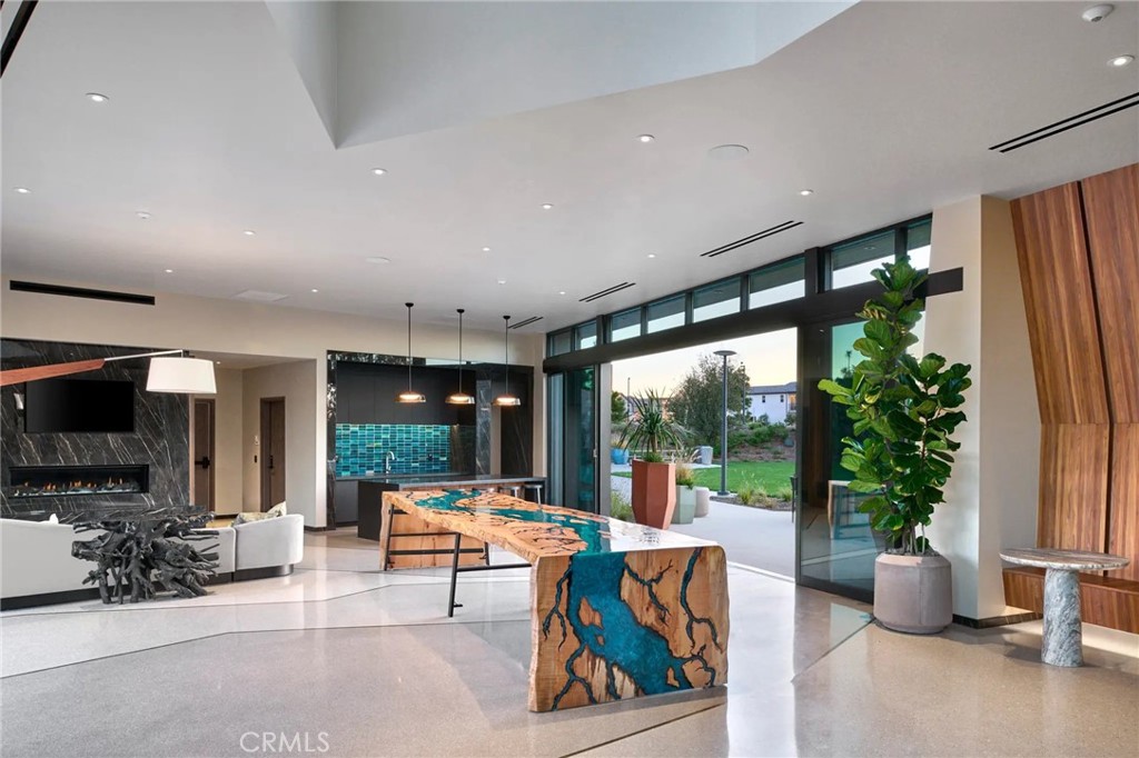 MLS #OC25238431 image #22