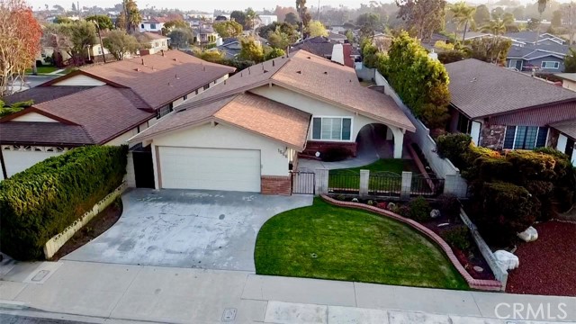 Detail Gallery Image 2 of 33 For 1556 23rd St, Manhattan Beach,  CA 90266 - 3 Beds | 2 Baths