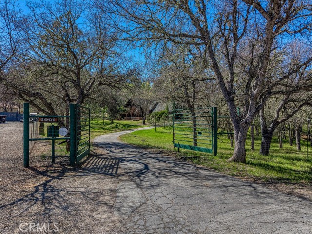 Detail Gallery Image 4 of 74 For 1001 Louis Way, Lakeport,  CA 95453 - 3 Beds | 2/1 Baths