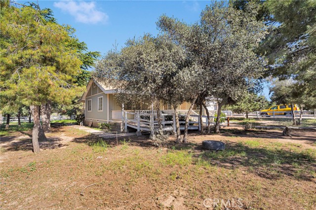 Detail Gallery Image 4 of 44 For 5635 Honeyhill Rd a & B,  Oak Hills,  CA 92344 - 3 Beds | 1 Baths
