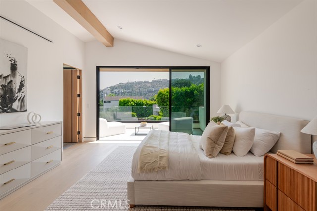 2608 Zorada Drive, Los Angeles CA: https://media.crmls.org/medias/fd2c70f0-1282-429b-9c4d-042979c9f3ed.jpg