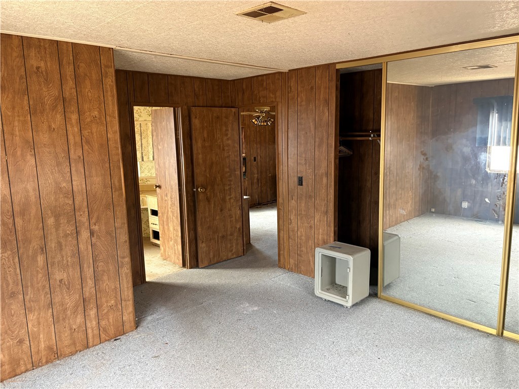 https://media.crmls.org/medias/fd2c7990-b945-47dc-ae01-fa967d6a825d.jpg?preset=X-Large