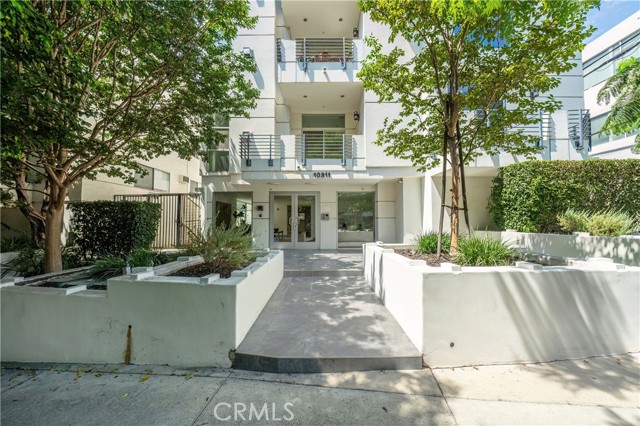 10911 Wellworth Unit: 1A