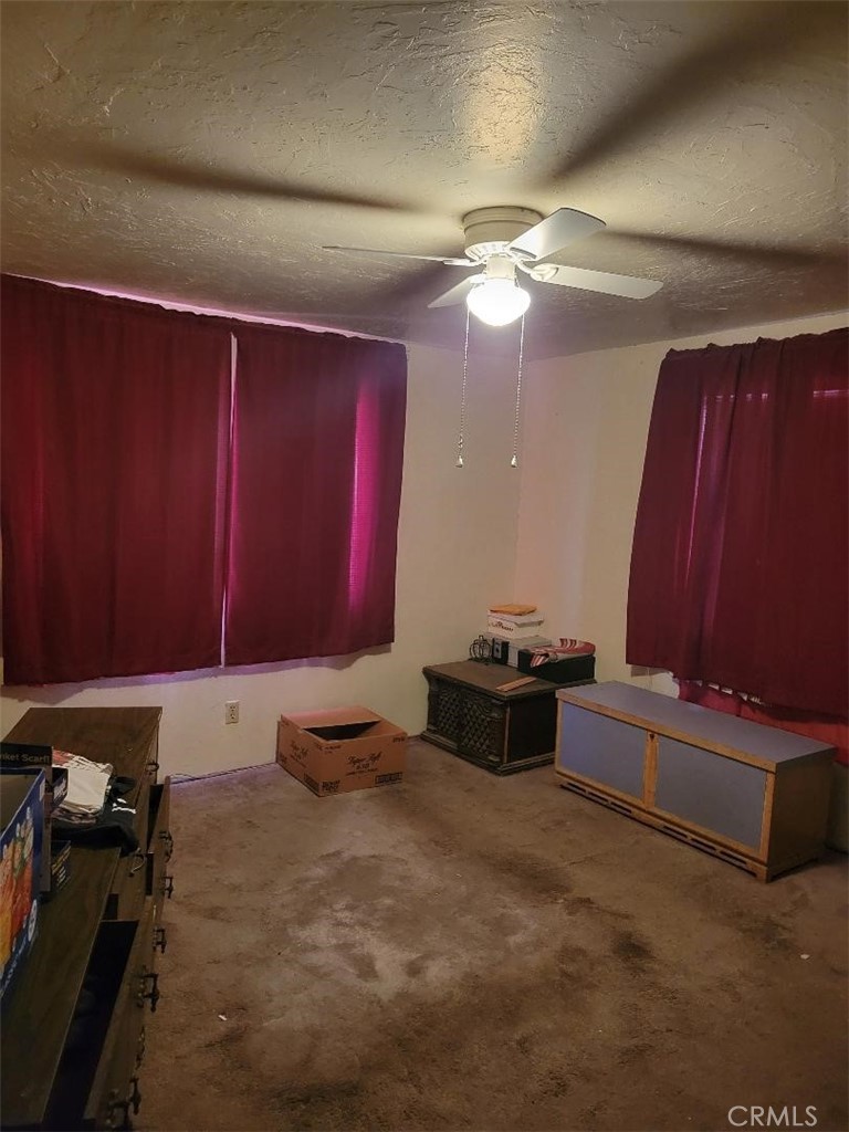 https://media.crmls.org/medias/fd2ca5c9-3341-4601-9be0-6e1321d0c2d5.jpg?preset=X-Large