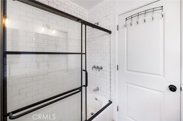 939 North Glendale Avenue, 1 photo 21
