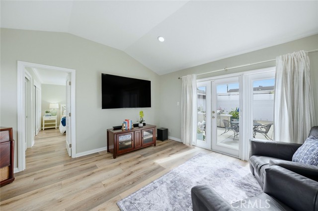 Image 15 of 46 For 2236 Albury Avenue