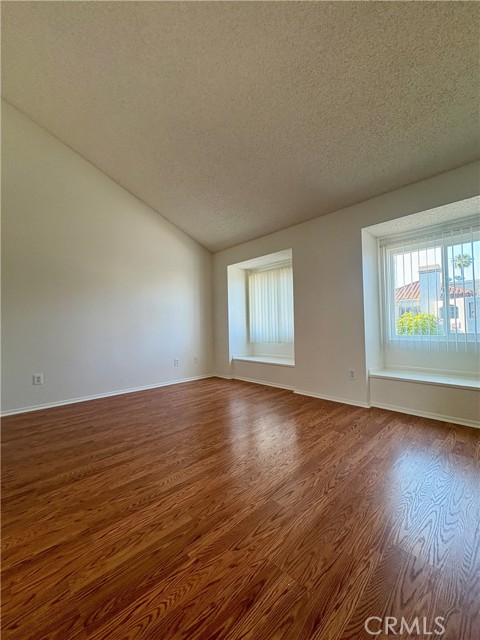 Detail Gallery Image 21 of 25 For 17081 Green Ln, Huntington Beach,  CA 92649 - – Beds | – Baths