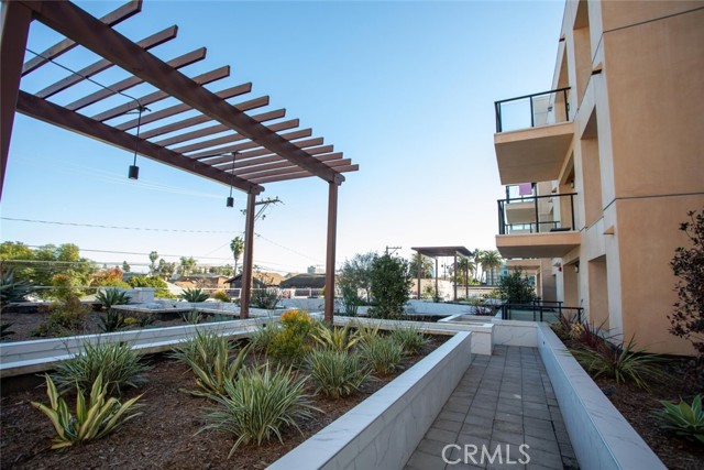 Detail Gallery Image 34 of 46 For 1598 Long Beach #407,  Long Beach,  CA 90813 - 2 Beds | 3 Baths