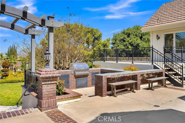 Detail Gallery Image 60 of 75 For 1005 Ginsberg Ct, Riverside,  CA 92506 - 4 Beds | 4/2 Baths