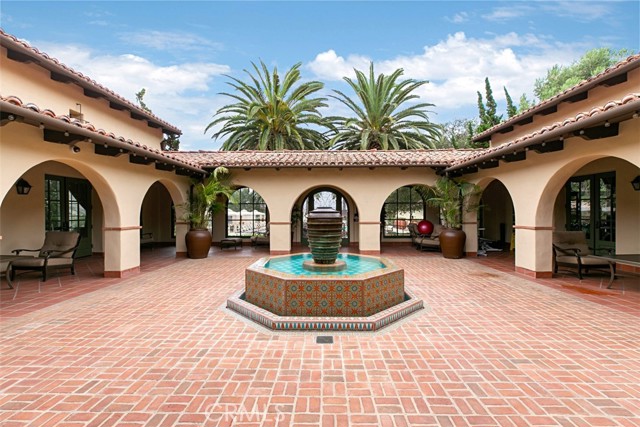 4 Baffin bay, Newport Coast CA: https://media.crmls.org/medias/fd30c4bd-c959-477b-bdc0-76182ed96de2.jpg