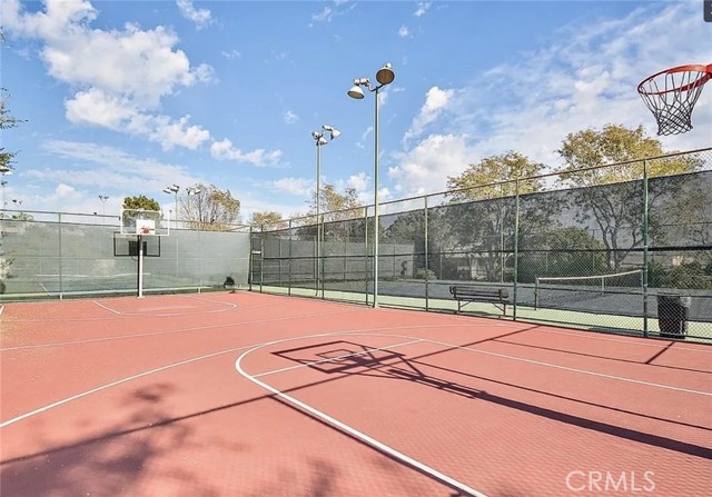 7765 W 91st Street, Playa del Rey CA: https://media.crmls.org/medias/fd31bdb4-8cb8-4a2e-9a9c-c9d325a7a09e.jpg