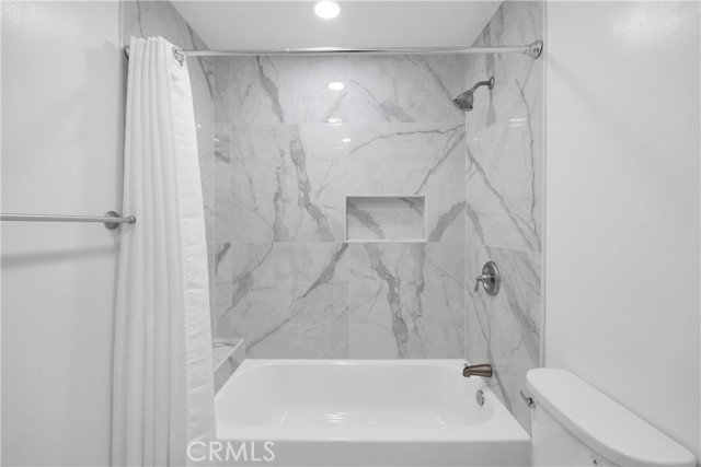 29817 Sloop Drive, Canyon Lake CA: https://media.crmls.org/medias/fd31f546-6fe0-47dc-9c86-b081d63907cd.jpg