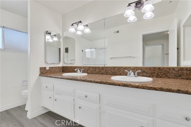 Detail Gallery Image 9 of 25 For 23561 Duryea Dr, Lake Forest,  CA 92630 - 5 Beds | 3 Baths