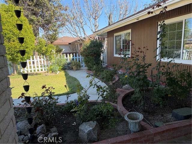 Detail Gallery Image 2 of 25 For 2616 Cheshire, Bakersfield,  CA 93309 - 3 Beds | 2 Baths