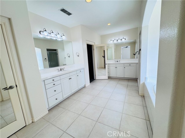 Detail Gallery Image 25 of 42 For 2946 Muir Trail Dr, Fullerton,  CA 92833 - 4 Beds | 3/1 Baths