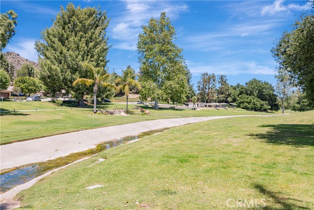 Detail Gallery Image 40 of 48 For 19223 Avenue of the Oaks #D,  Newhall,  CA 91321 - 2 Beds | 1 Baths