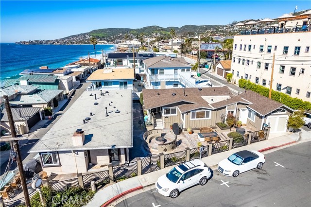 150 Cress Street, Laguna Beach CA: https://media.crmls.org/medias/fd326749-7046-4163-8077-7c5004c31e62.jpg