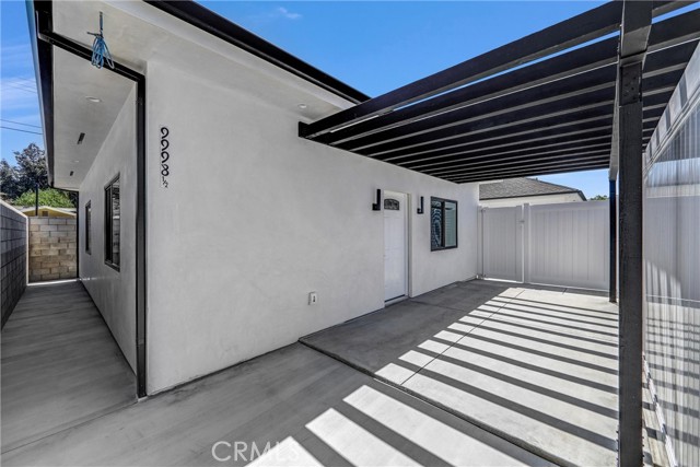 Detail Gallery Image 13 of 21 For 9998 1/2 Louise Ave, Northridge,  CA 91325 - 2 Beds | 2 Baths