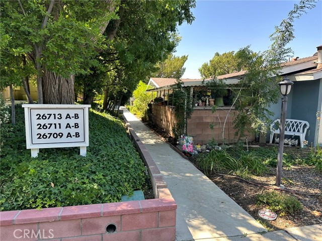 Detail Gallery Image 27 of 30 For 26713 Oak Crossing Rd #C,  Newhall,  CA 91321 - 2 Beds | 1/1 Baths