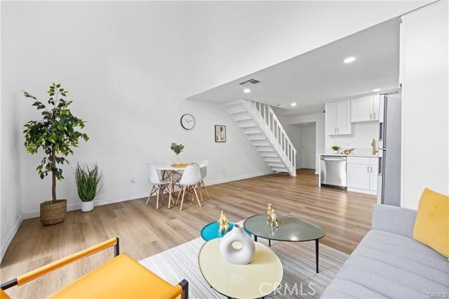 163 Pineview, Irvine CA: https://media.crmls.org/medias/fd33fe66-2b01-42eb-a5ef-51c96ed5de52.jpg