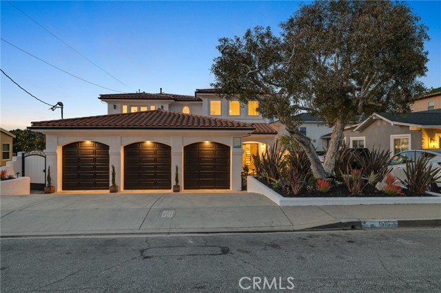 1515 Ruhland Avenue, Manhattan Beach, California 90266, 5 Bedrooms Bedrooms, ,5 BathroomsBathrooms,Residential,For Sale,Ruhland,SB25047402