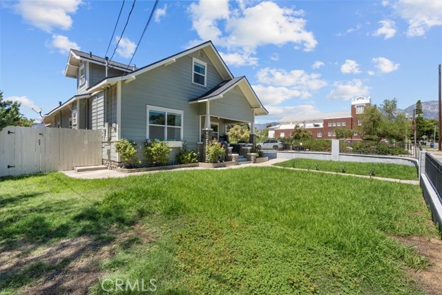 Detail Gallery Image 32 of 33 For 329 N Campus Ave, Upland,  CA 91786 - 3 Beds | 3 Baths