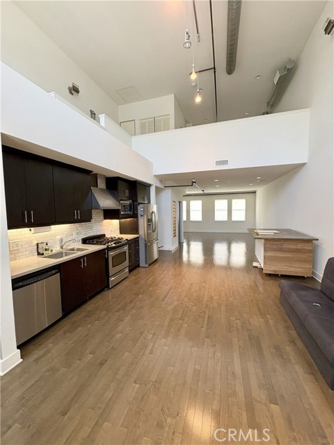 920 E Santa Ana Boulevard, Santa Ana CA: https://media.crmls.org/medias/fd353b4f-32dd-4f8b-9d00-0d60eb867d41.jpg