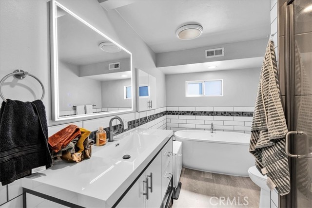 595 S Calle Santa Rosa, Palm Springs CA: https://media.crmls.org/medias/fd35ecea-1ddb-4c87-a7b4-ff051ef8c33b.jpg